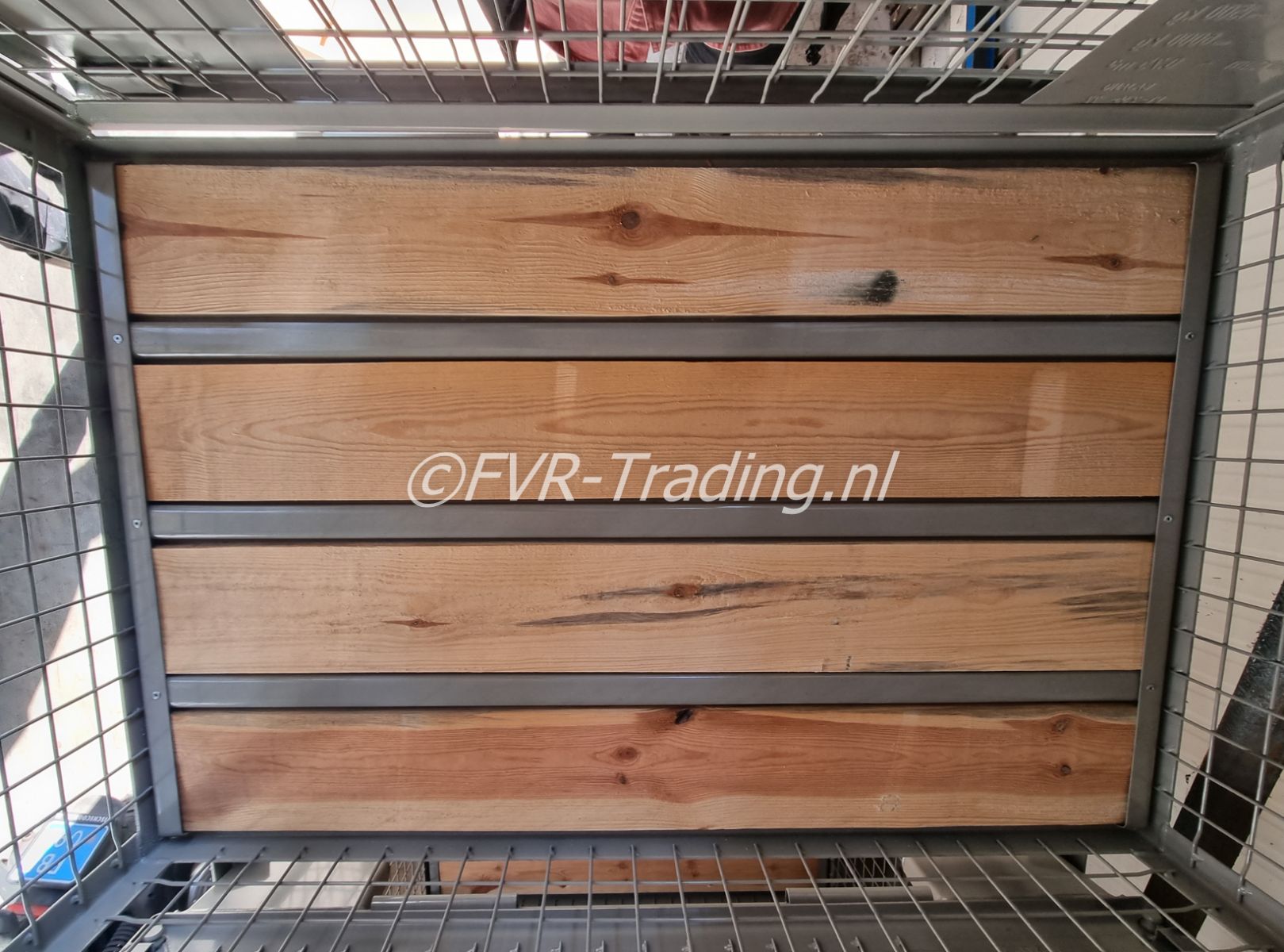 Gitterbox gefüllt mit Silokiessäcke - Fotos 5